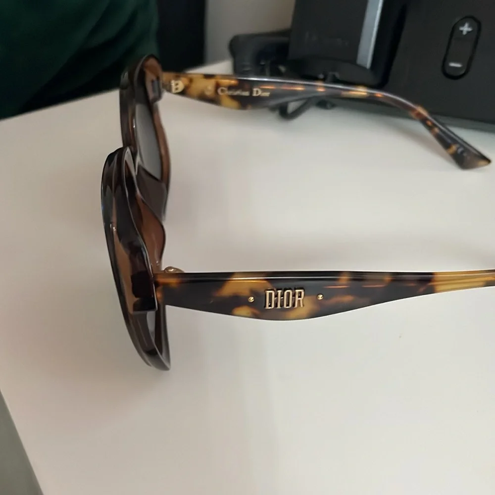 Dior Nuance Sunglasses - Picture 2 of 6